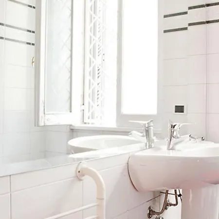 Guest house Kamchu Apartments: Ada Rome