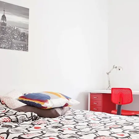 Kamchu Apartments: Ada