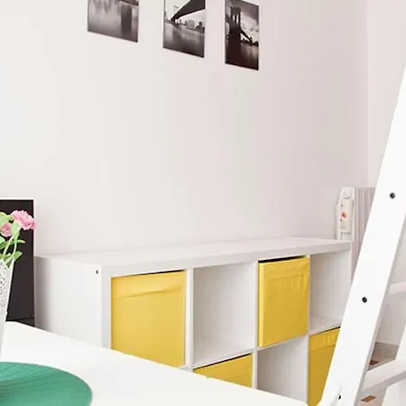 Kamchu Apartments: Ada