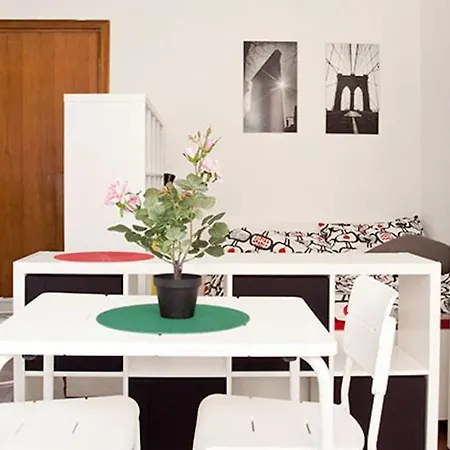 Kamchu Apartments: Ada Guest house Rome