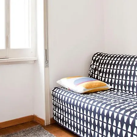 Kamchu Apartments: Ada