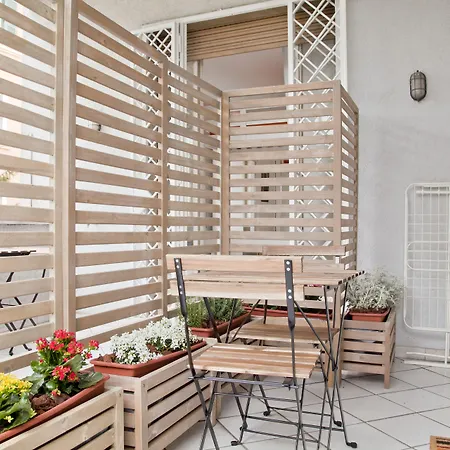 Kamchu Apartments: Ada Vendégház Róma