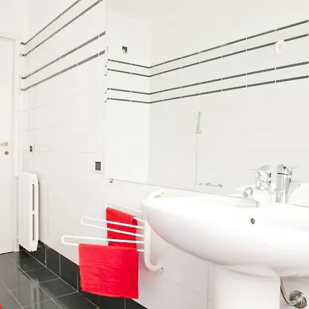 Kamchu Apartments: Ada Roma
