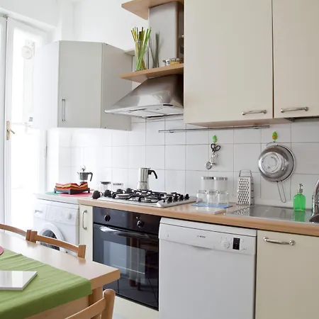 Kamchu Apartments: Ada *