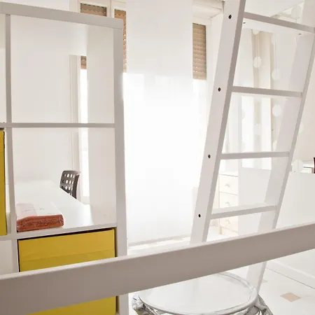 Kamchu Apartments: Ada Pensión *
