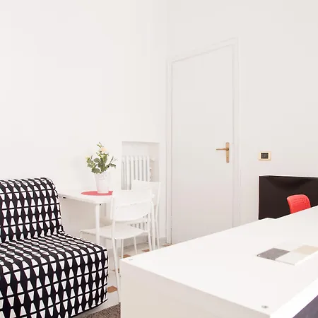 Kamchu Apartments: Ada Roma